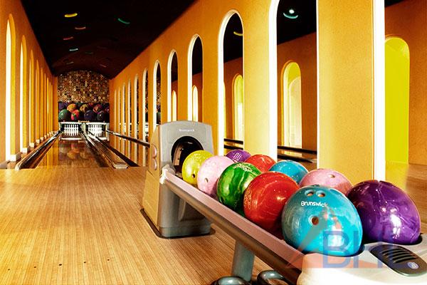 Bowling lane