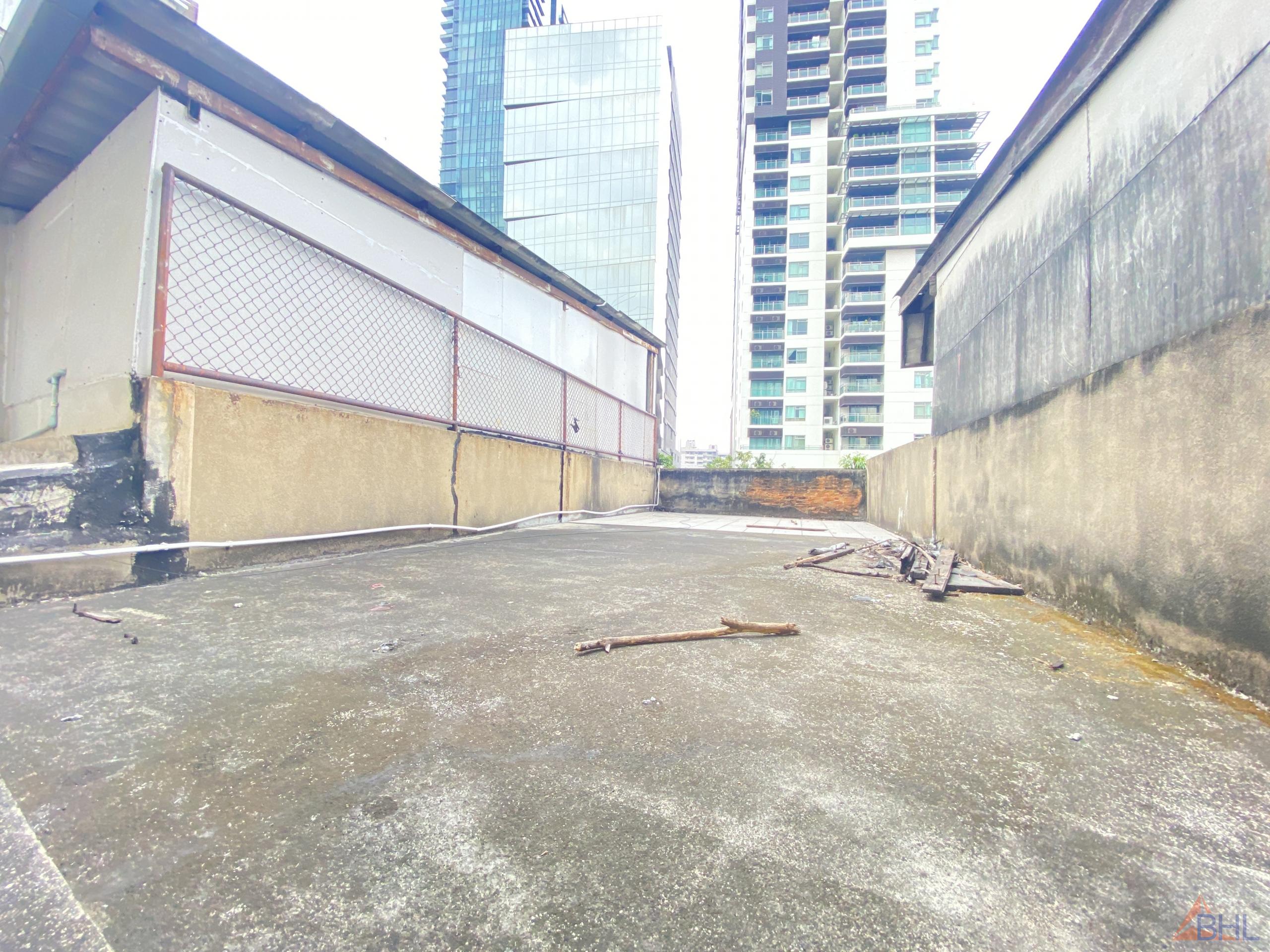 CS00310 (Rooftop) (19)