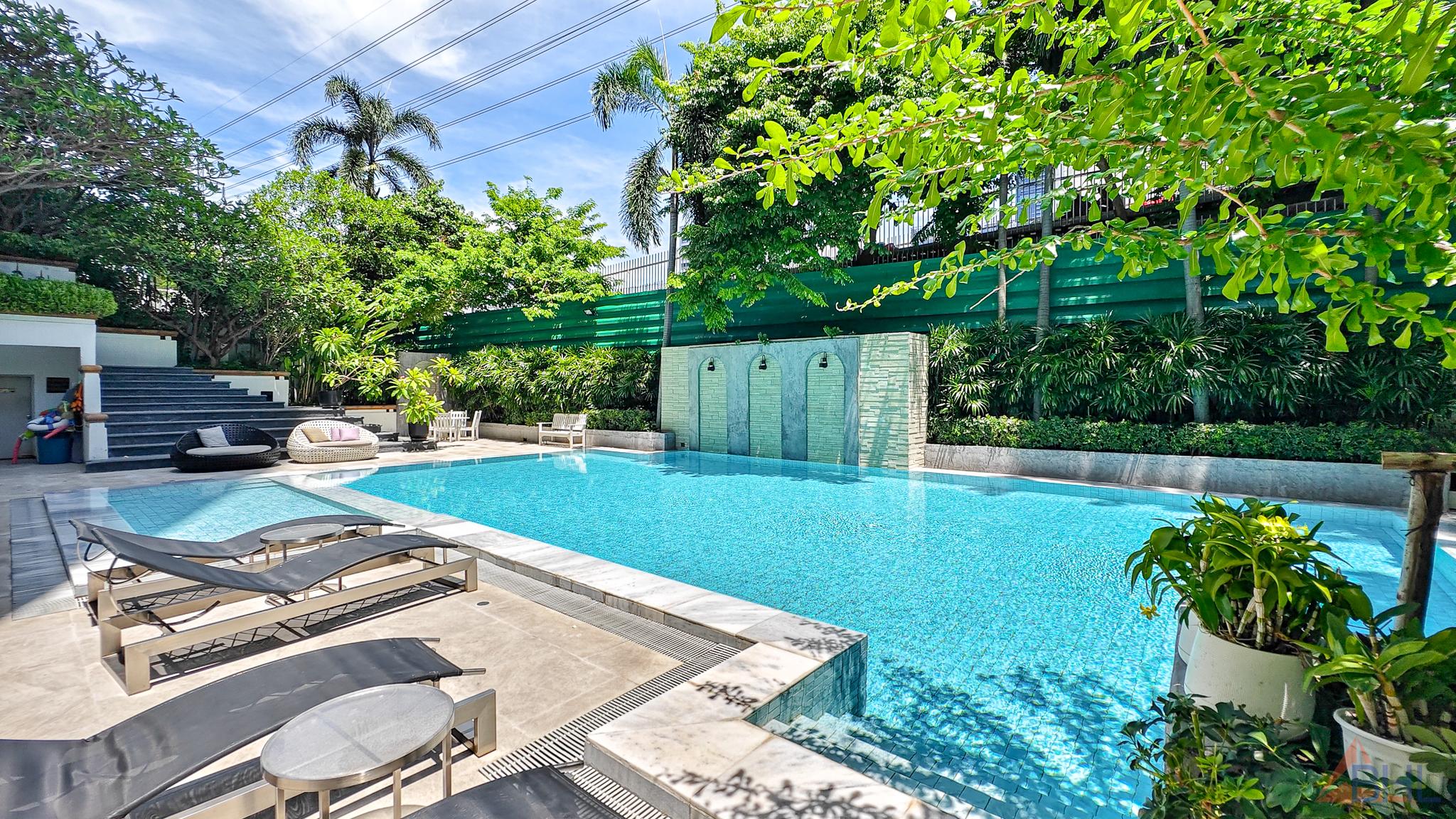 Swimming pool (1)