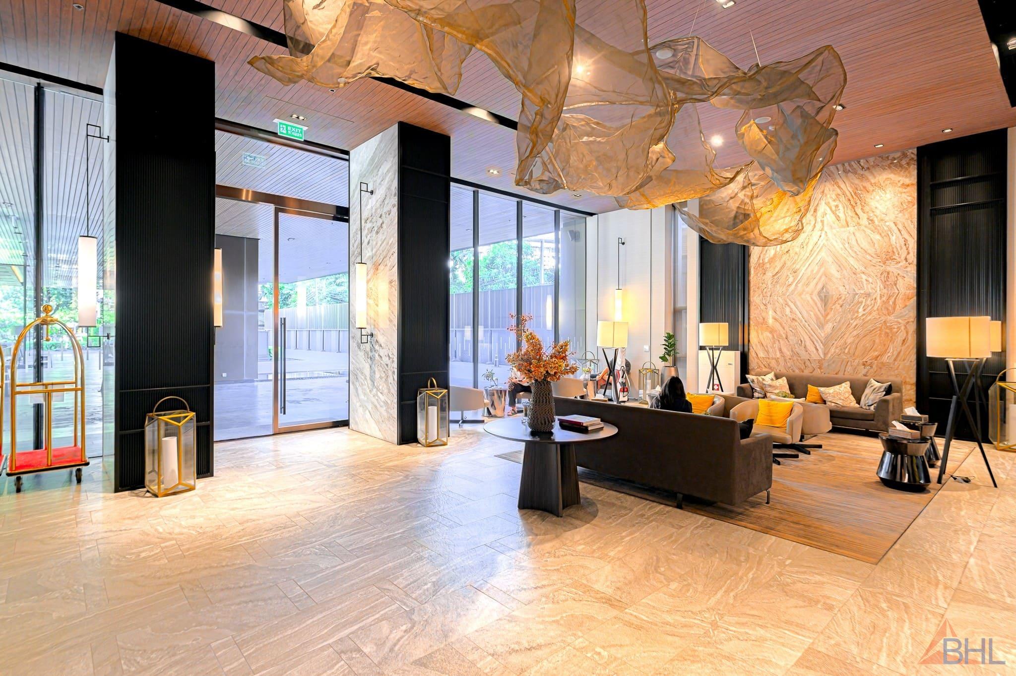Lobby (1)