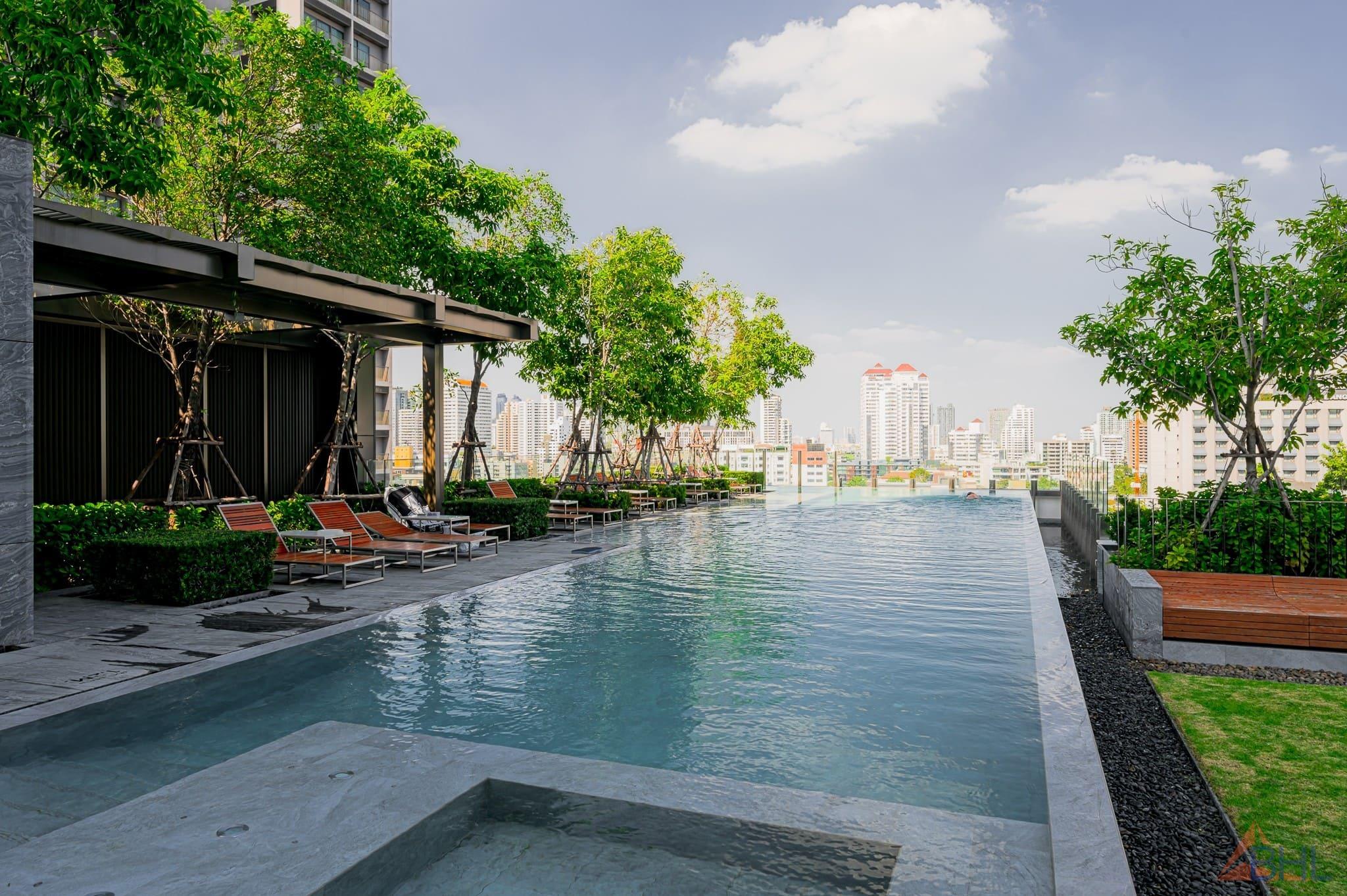 Swimming pool (1)