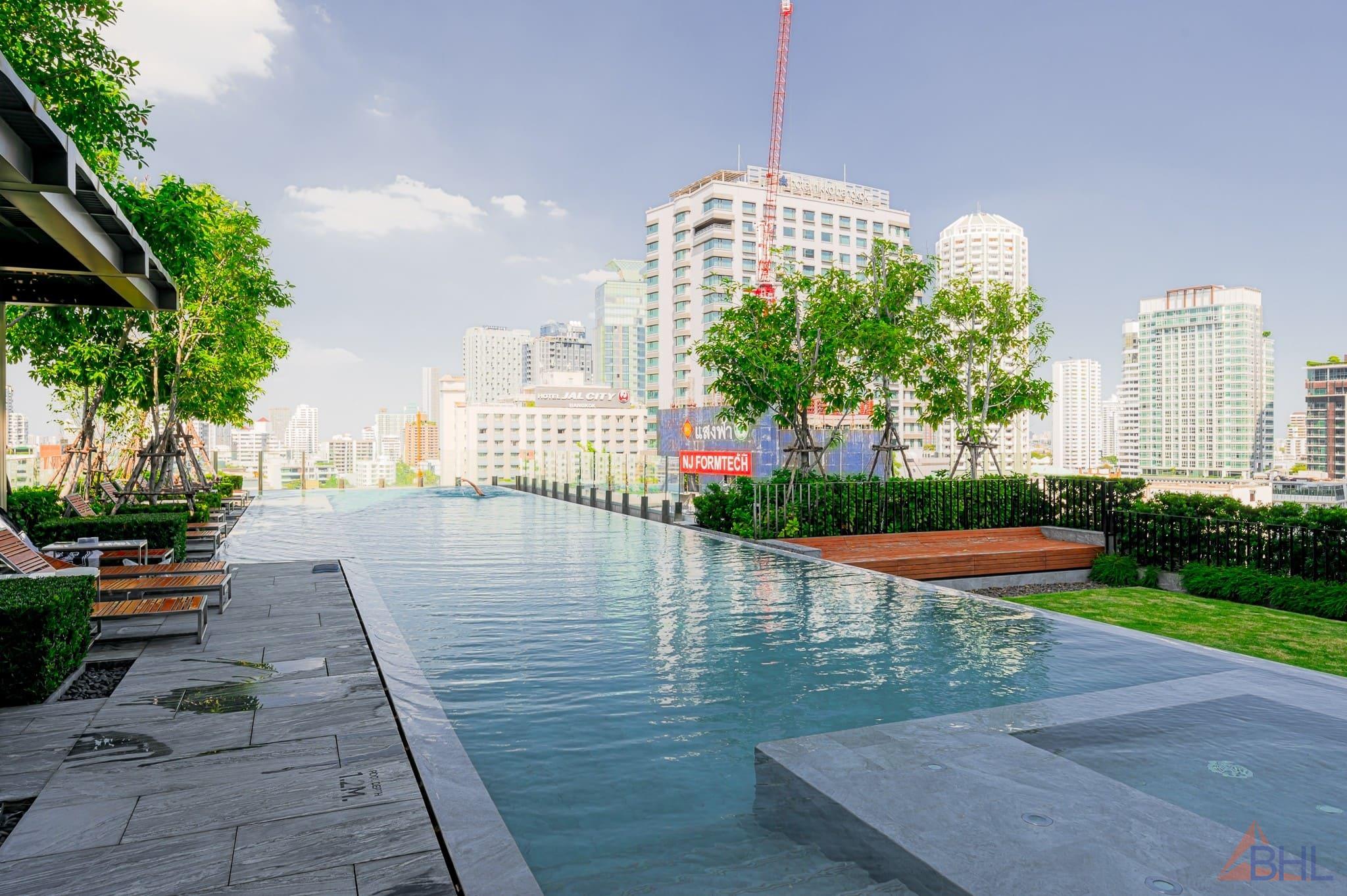 Swimming pool (2)